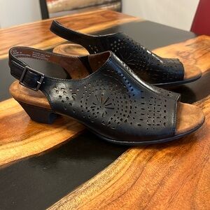 Rockport Cobb Hill women’s black leather sandals size 9 1/2 almost new